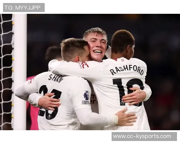 水晶宫追逐19岁荷兰新星斯米特面临曼联皇马强劲竞争 水晶宫追逐19岁荷兰新星斯米特面临曼联皇马强劲竞争