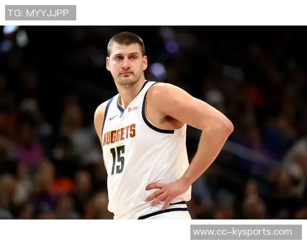 国王媒体调侃杨瀚森对位尤班克斯表现堪比约基奇令人惊叹 国王媒体调侃杨瀚森对位尤班克斯表现堪比约基奇令人惊叹