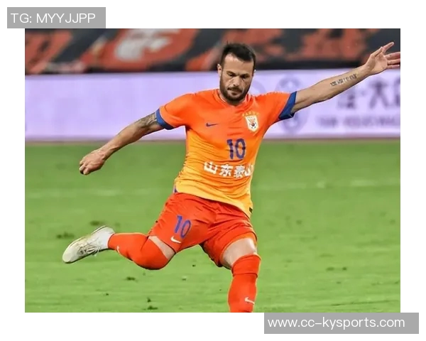 泰山队外援马德鲁加与泽卡共赏济南夜景尽显美丽风光