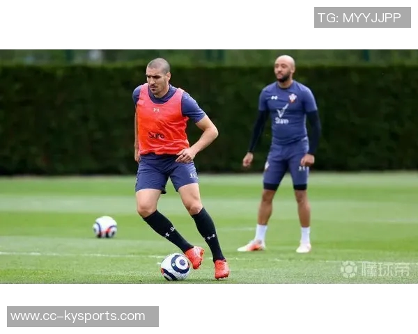 34岁中场罗梅乌重返南安普顿签约至本赛季结束