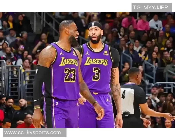 里夫斯自豪成为NBA历史首位助攻父子空接的球员这一成就意义非凡