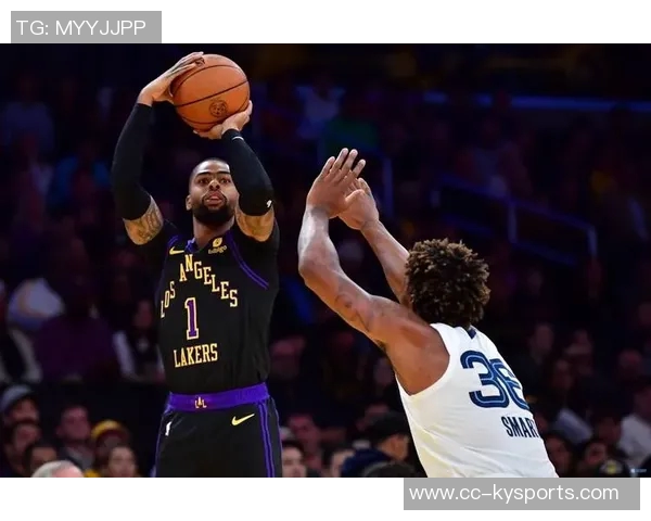 浓眉谈拉塞尔选择湖人：他愿意冒险放弃更高薪水